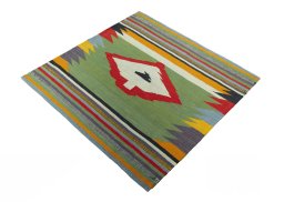 Corner detail of New Kilim Sofre rug showing border pattern and Wool pile