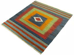 Corner detail of New Kilim Sofre rug showing border pattern and Wool pile