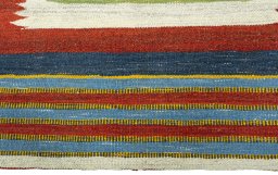 Central medallion detail of New Kilim Sofre rug from Turkey