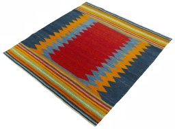Corner detail of New Kilim Sofre rug showing border pattern and Wool pile