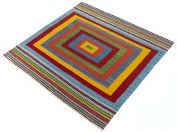 Corner detail of New Kilim Sofre rug showing border pattern and Wool pile