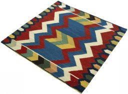 Corner detail of New Kilim Sofre rug showing border pattern and Wool pile
