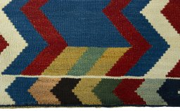 Central medallion detail of New Kilim Sofre rug from Turkey