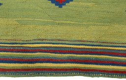 Central medallion detail of New Kilim Sofre rug from Turkey