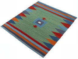Corner detail of New Kilim Sofre rug showing border pattern and Wool pile