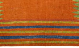 Central medallion detail of New Kilim Sofre rug from Turkey