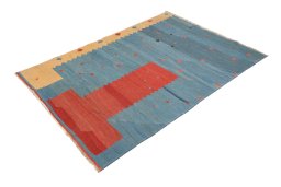 Corner detail of New Modern Design rug showing border pattern and Wool pile
