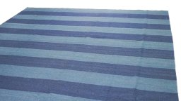 Surface texture of New Modern Design rug with natural Wool and intricate pattern
