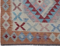 Close-up detail of New Modern Design rug from Pakistan showing Wool weave