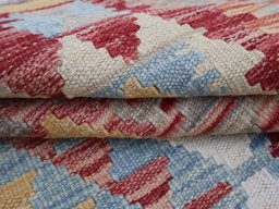 Close-up detail of New Modern Design rug from Pakistan showing Wool weave