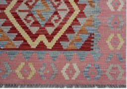 Close-up detail of New Modern Design rug from Pakistan showing Wool weave