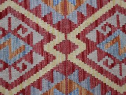Central medallion detail of New Modern Design rug from Pakistan