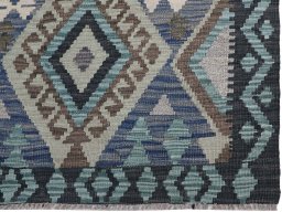 Close-up detail of New Modern Design rug from Pakistan showing Wool weave