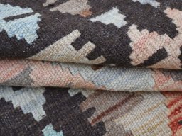 Close-up detail of New Modern Design rug from Pakistan showing Wool weave