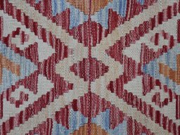 Central medallion detail of New Modern Design rug from Pakistan