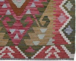 Close-up detail of New Modern Design rug from Pakistan showing Wool weave