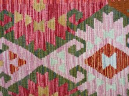Central medallion detail of New Modern Design rug from Pakistan
