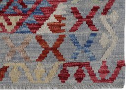 Close-up detail of New Modern Design rug from Pakistan showing Wool weave