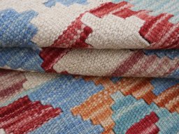 Close-up detail of New Modern Design rug from Pakistan showing Wool weave