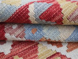 Close-up detail of New Modern Design rug from Pakistan showing Wool weave