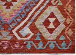 Close-up detail of New Modern Design rug from Pakistan showing Wool weave