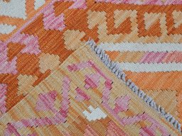 Surface texture of New Modern Design rug with natural Wool and intricate pattern