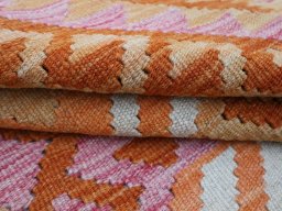 Close-up detail of New Modern Design rug from Pakistan showing Wool weave