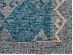 Close-up detail of New Modern Design rug from Pakistan showing Wool weave