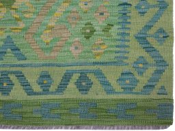 Close-up detail of New Modern Design rug from Pakistan showing Wool weave
