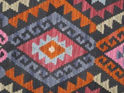 Central medallion detail of New Modern Design rug from Pakistan