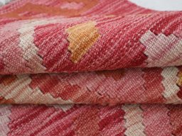 Close-up detail of New Modern Design rug from Pakistan showing Wool weave