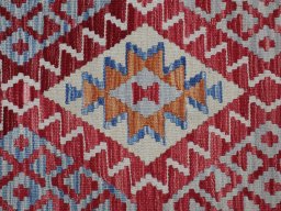 Central medallion detail of New Modern Design rug from Pakistan