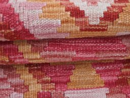 Close-up detail of New Modern Design rug from Pakistan showing Wool weave