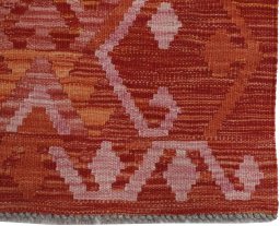 Close-up detail of New Modern Design rug from Pakistan showing Wool weave
