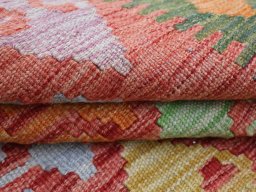 Close-up detail of New Modern Design rug from Pakistan showing Wool weave