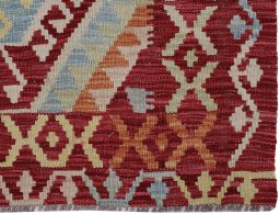 Close-up detail of New Modern Design rug from Pakistan showing Wool weave
