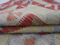 Close-up detail of New Modern Design rug from Pakistan showing Wool weave