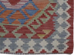 Close-up detail of New Modern Design rug from Pakistan showing Wool weave