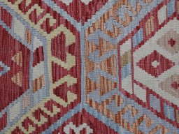 Central medallion detail of New Modern Design rug from Pakistan