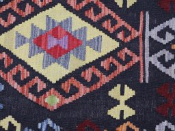 Central medallion detail of New Modern Design rug from Pakistan