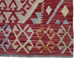 Close-up detail of New Modern Design rug from Pakistan showing Wool weave
