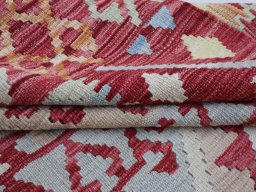 Close-up detail of New Modern Design rug from Pakistan showing Wool weave