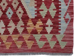 Close-up detail of New Modern Design rug from Pakistan showing Wool weave