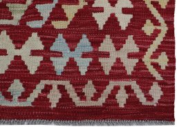 Close-up detail of New Modern Design rug from Pakistan showing Wool weave