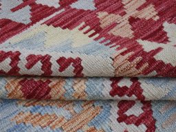 Close-up detail of New Modern Design rug from Pakistan showing Wool weave
