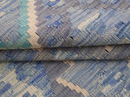 Close-up detail of New Modern Design rug from Pakistan showing Wool weave