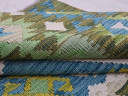 Close-up detail of New Modern Design rug from Pakistan showing Wool weave