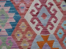 Close-up detail of New Modern Design rug from Pakistan showing Wool weave