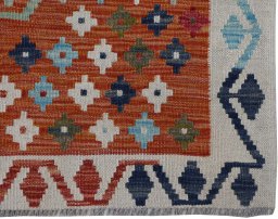 Close-up detail of New Modern Design rug from Pakistan showing Wool weave