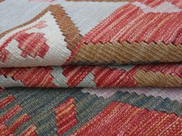 Close-up detail of New Modern Design rug from Pakistan showing Wool weave